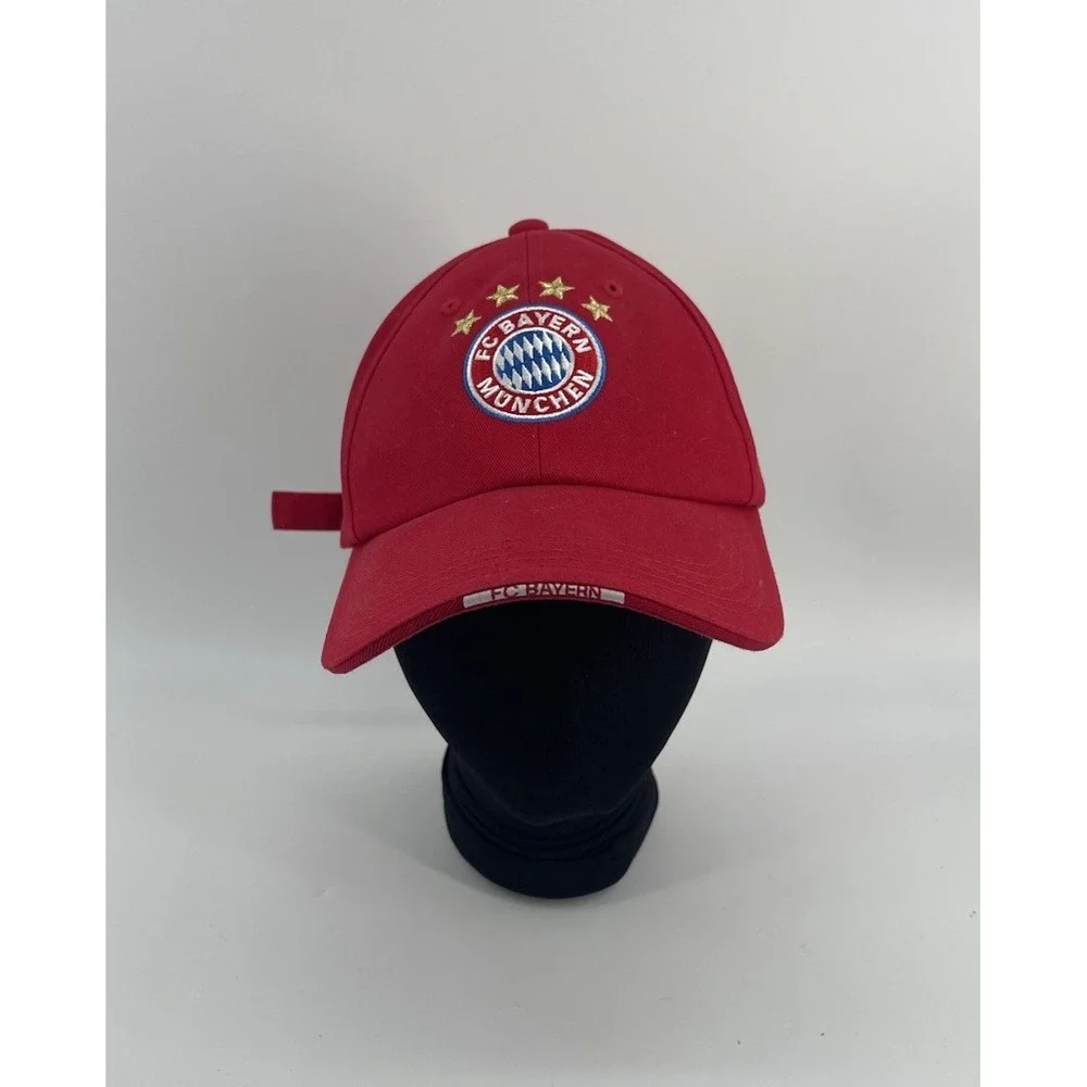 FC Bayern Munich Hat Red Adjustable‎ Strapback Soccer Cap One Size 2016